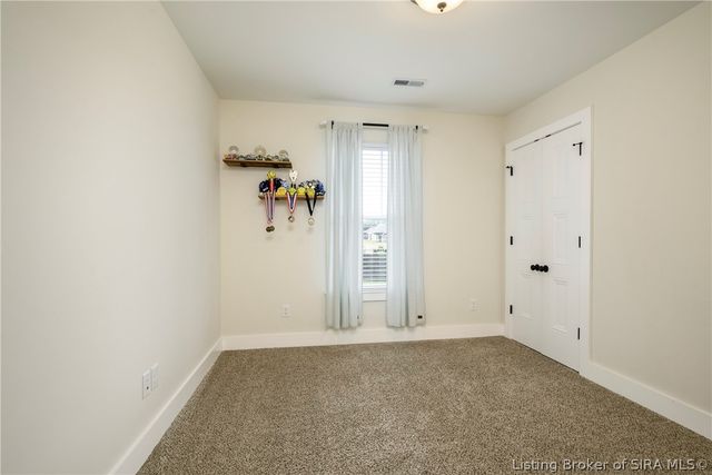 7704 Linwood Circle, Charlestown, IN 47111