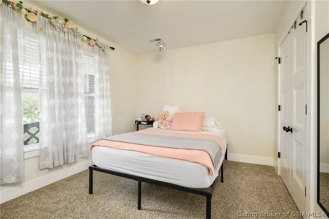 7704 Linwood Circle, Charlestown, IN 47111