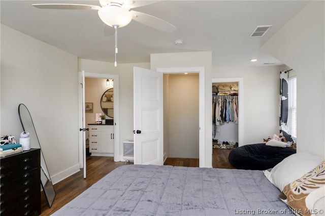 7704 Linwood Circle, Charlestown, IN 47111