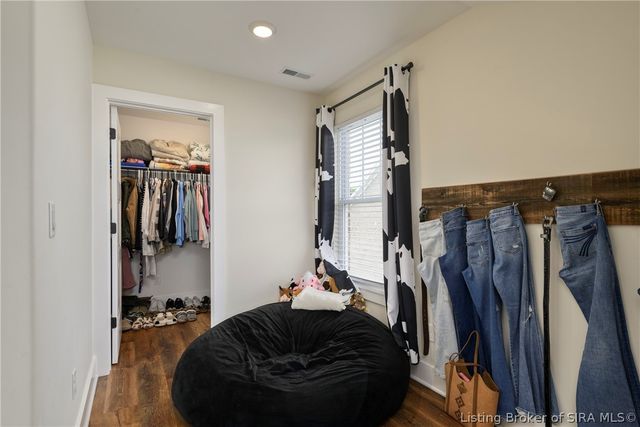 7704 Linwood Circle, Charlestown, IN 47111