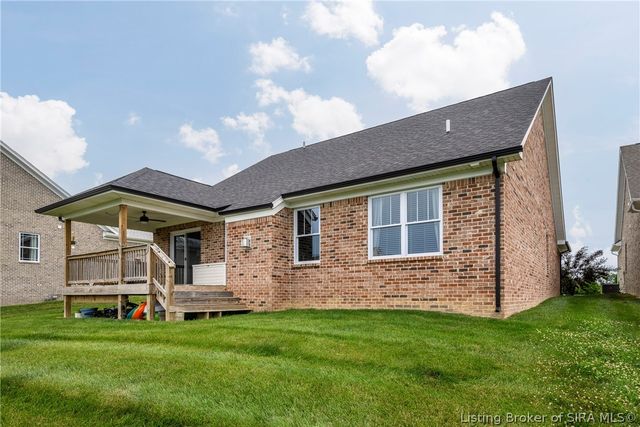 7704 Linwood Circle, Charlestown, IN 47111