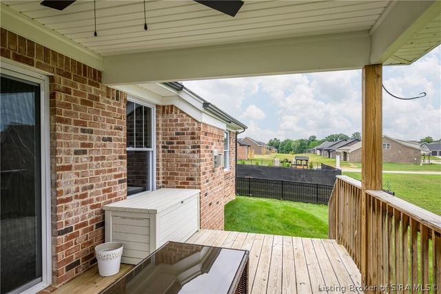 7704 Linwood Circle, Charlestown, IN 47111
