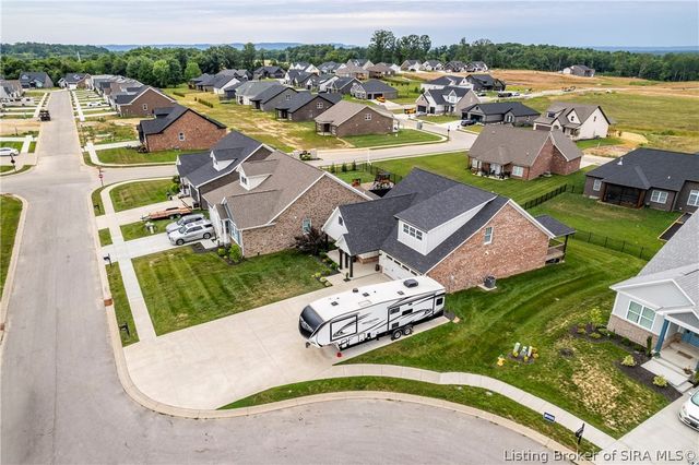 7704 Linwood Circle, Charlestown, IN 47111