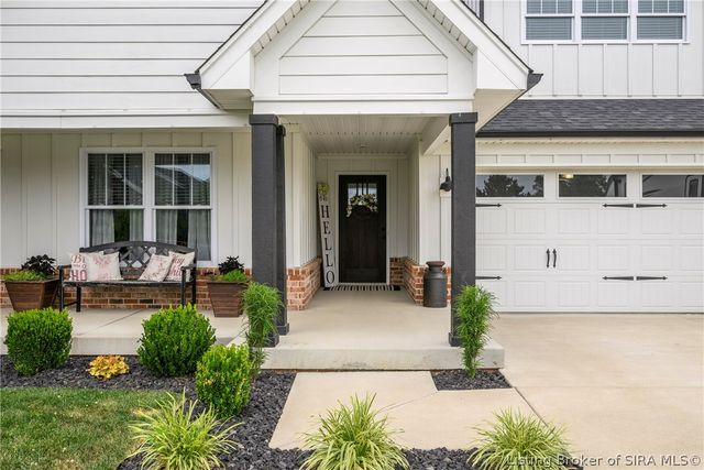7704 Linwood Circle, Charlestown, IN 47111