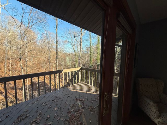 893 Lily Creek Lane, Jamestown, KY 42629