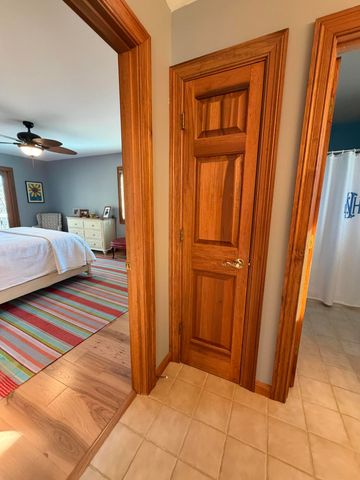 893 Lily Creek Lane, Jamestown, KY 42629