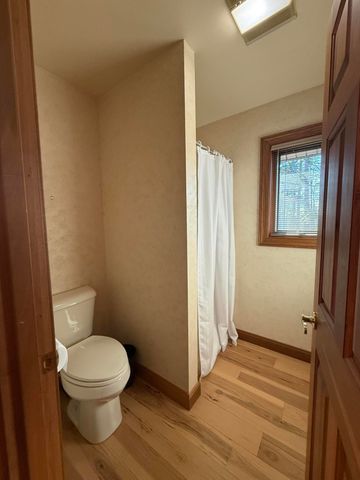 893 Lily Creek Lane, Jamestown, KY 42629