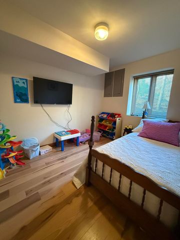 893 Lily Creek Lane, Jamestown, KY 42629