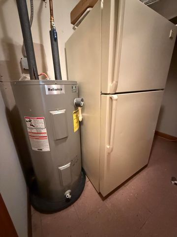 893 Lily Creek Lane, Jamestown, KY 42629