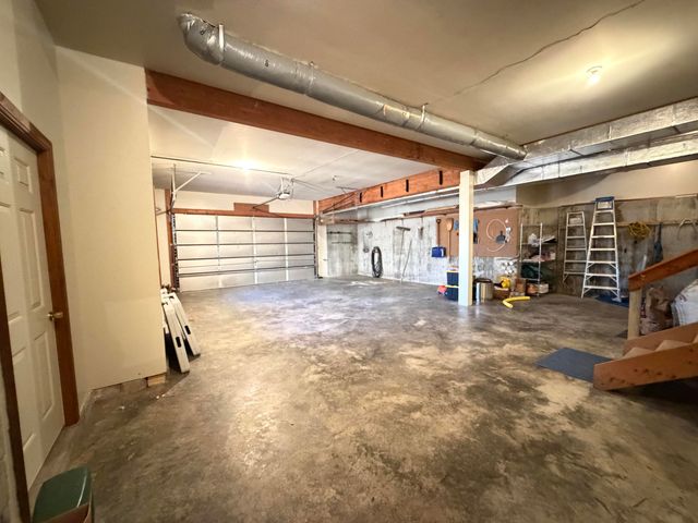 893 Lily Creek Lane, Jamestown, KY 42629