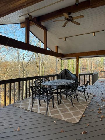 893 Lily Creek Lane, Jamestown, KY 42629