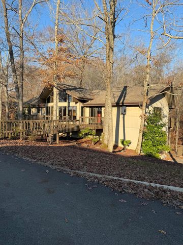 893 Lily Creek Lane, Jamestown, KY 42629