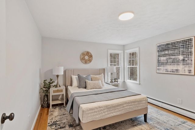 5 Ronald Ln, Shrewsbury, MA 01545