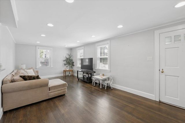 173 Mammoth Road, Manchester, NH 03109