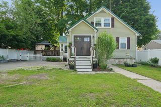 173 Mammoth Road, Manchester, NH 03109