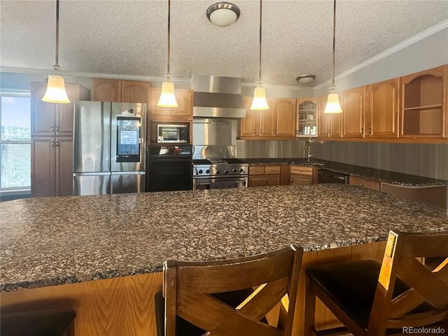 10427 Ammons Street, Broomfield, CO 80021