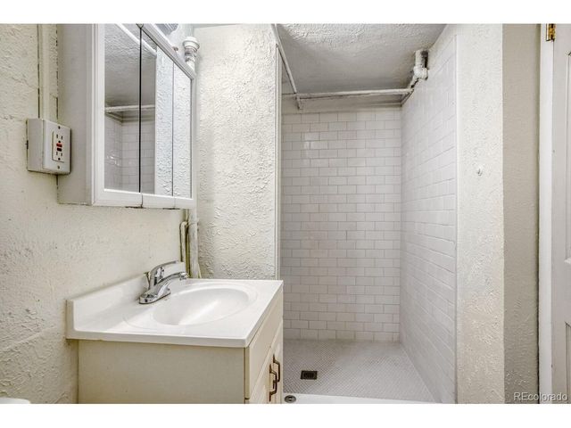 935 E Virginia Ave, Denver, CO 80209