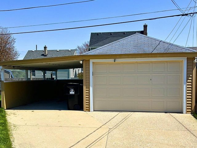 2401 Kearney AVENUE, Racine, WI 53403