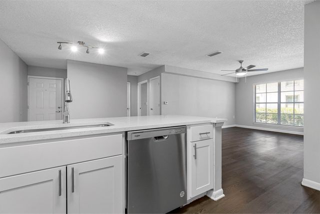 17900 NE 31st Court 1117, Aventura, FL 33160