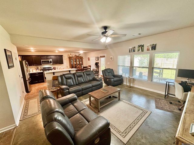 42198 Marblestone Ave, Prairieville, LA 70769