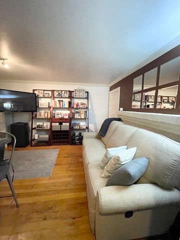 36 Joy Court F1, Boston, MA 02114
