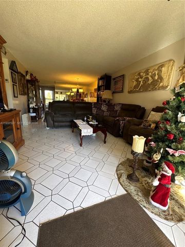 6080 NW 44th Street 107, Lauderhill, FL 33319