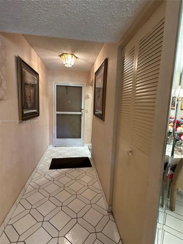 6080 NW 44th Street 107, Lauderhill, FL 33319