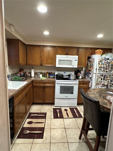 6080 NW 44th Street 107, Lauderhill, FL 33319