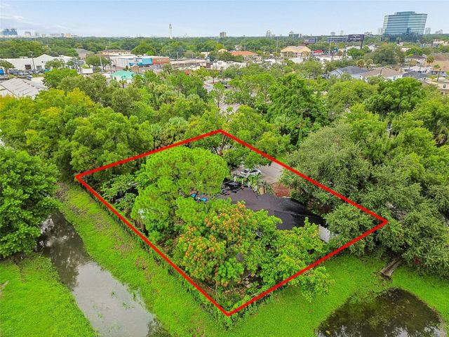 3823 W LEMON STREET, Tampa, FL 33609