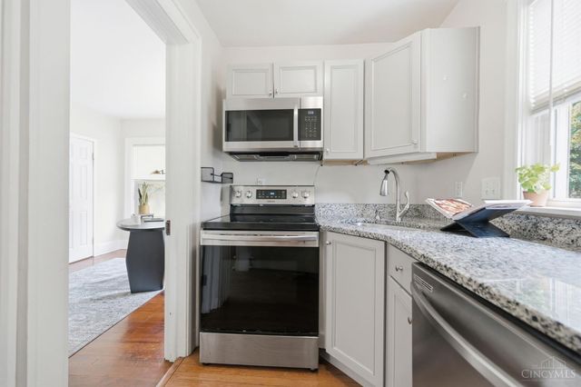 6733 Buckingham Place, Cincinnati, OH 45227