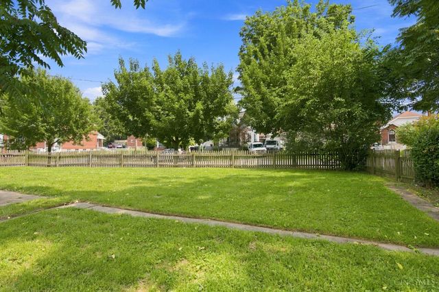 6733 Buckingham Place, Cincinnati, OH 45227