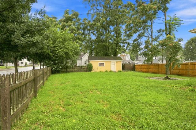 6733 Buckingham Place, Cincinnati, OH 45227