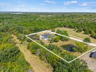 1302 Rose Hill Road, Terrell, TX 75160