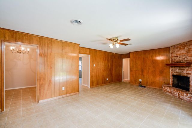 7435 Carew Street, Houston, TX 77074