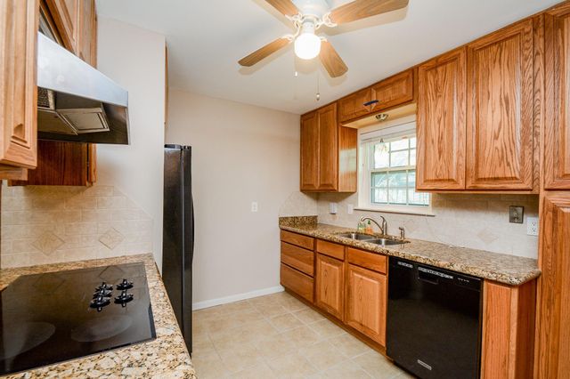 7435 Carew Street, Houston, TX 77074