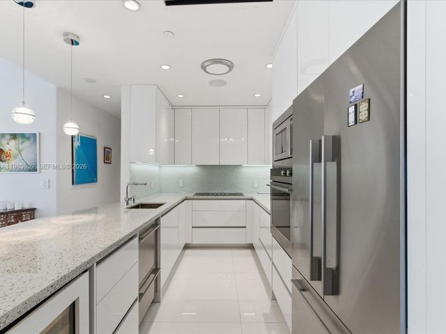 100 Lincoln Rd PH10, Miami Beach, FL 33139