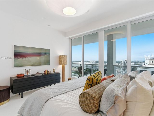 100 Lincoln Rd PH10, Miami Beach, FL 33139