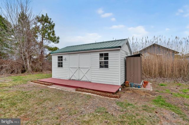 5119 BLAKE POINT RD, Chincoteague Island, VA 23336
