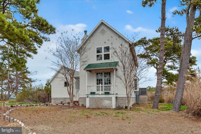 5119 BLAKE POINT RD, Chincoteague Island, VA 23336