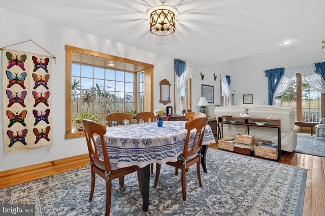 5119 BLAKE POINT RD, Chincoteague Island, VA 23336