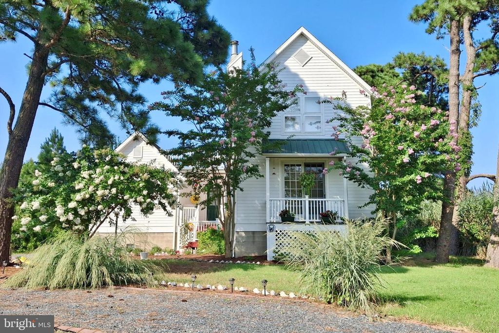 5119 BLAKE POINT RD, Chincoteague Island, VA 23336