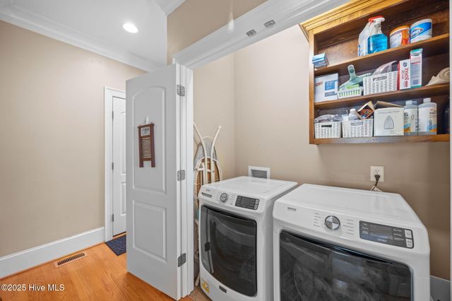 4002 Hidcote Court, Greenville, NC 27834