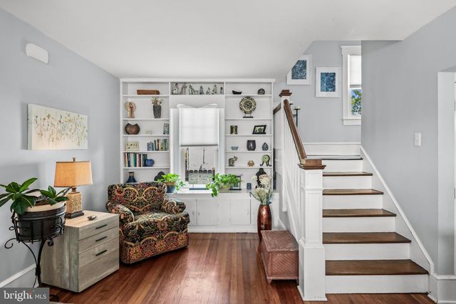 615 N WALNUT AVE, Magnolia, NJ 08049