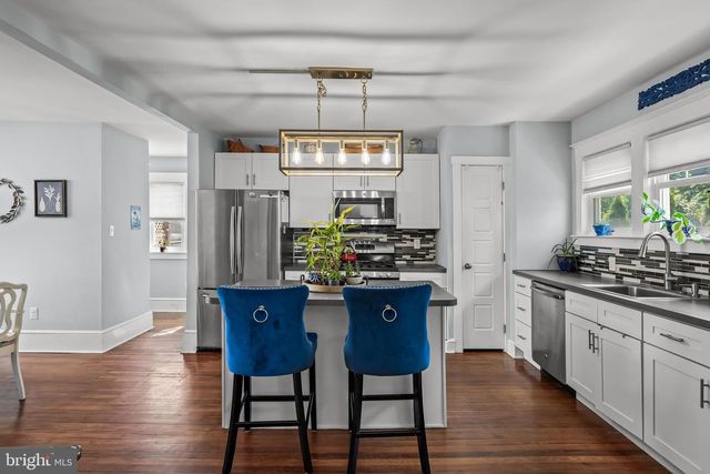 615 N WALNUT AVE, Magnolia, NJ 08049
