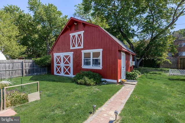 615 N WALNUT AVE, Magnolia, NJ 08049
