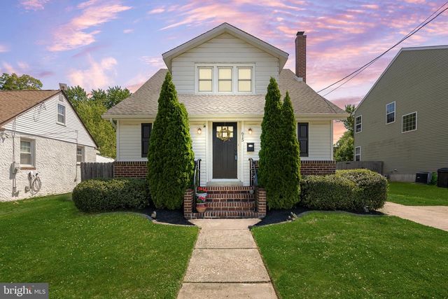 615 N WALNUT AVE, Magnolia, NJ 08049