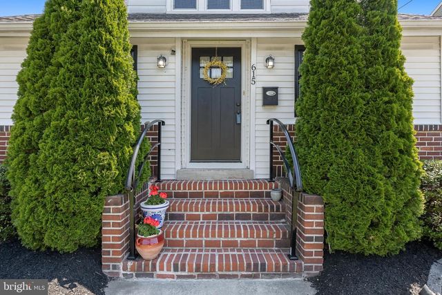 615 N WALNUT AVE, Magnolia, NJ 08049