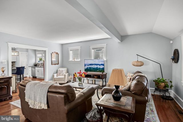 615 N WALNUT AVE, Magnolia, NJ 08049