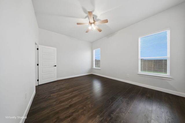 148 Lakeview Circle, Pilot Point, TX 76258