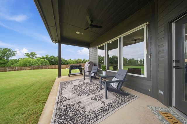 148 Lakeview Circle, Pilot Point, TX 76258